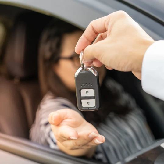 sewa motor ev lepas kunci